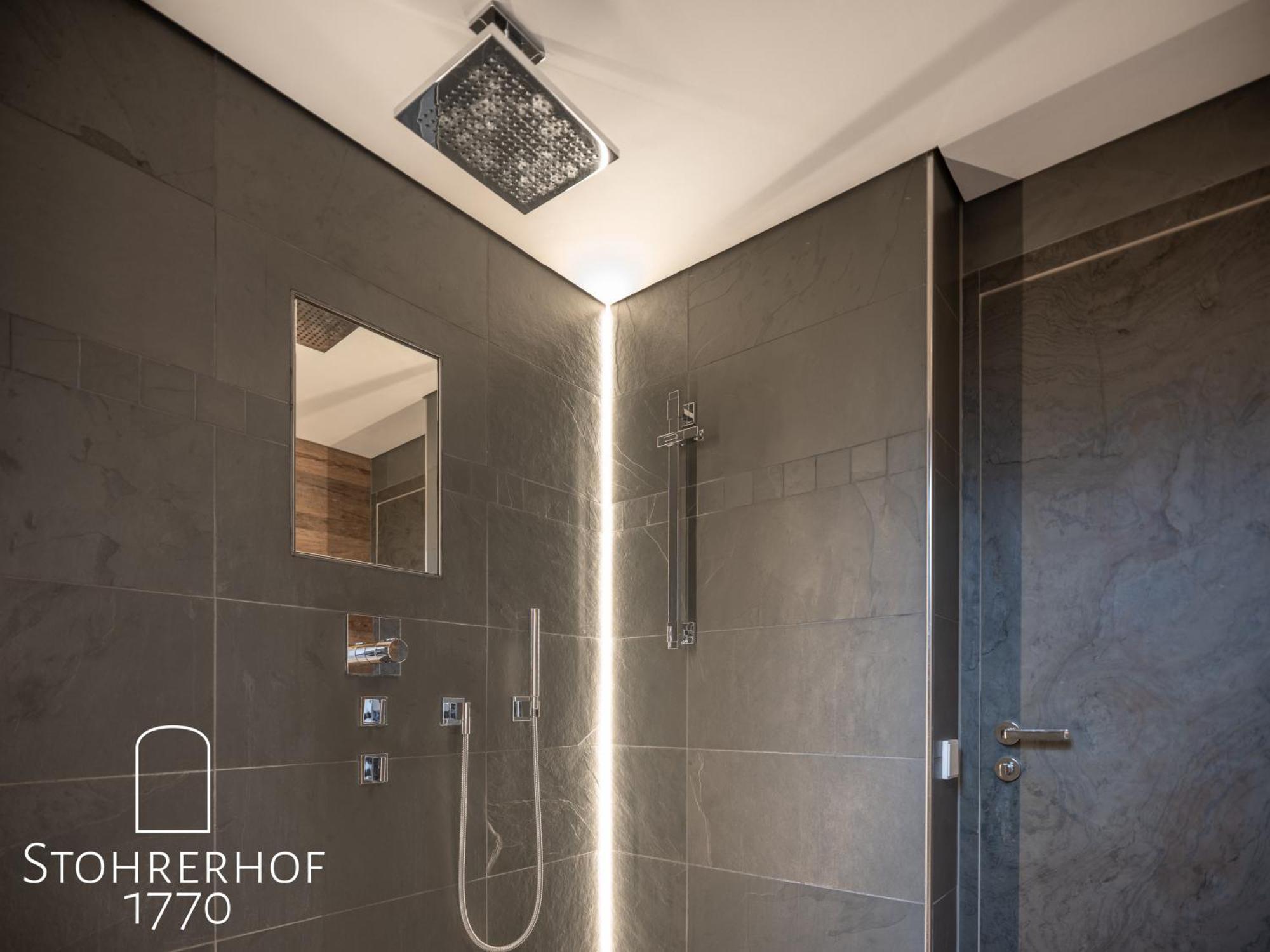 5 Sterne Penthouse-Loft Gut Stohrerhof Bis 4 Personen Dießen am Ammersee Eksteriør billede